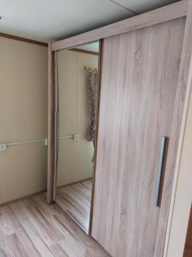 Mobilni Dum Rimini A Monaco V Kempu Ve Vyrovicich Vyrovice Esterno foto
